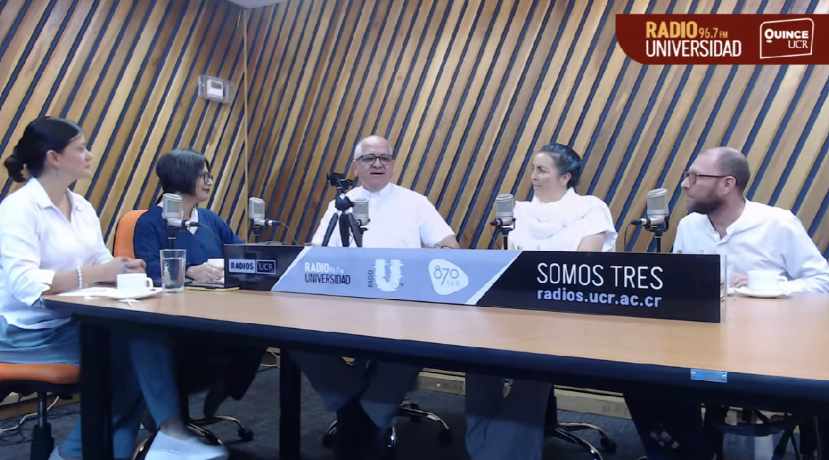 Participation in a radio program on the University of Costa Rica Radio